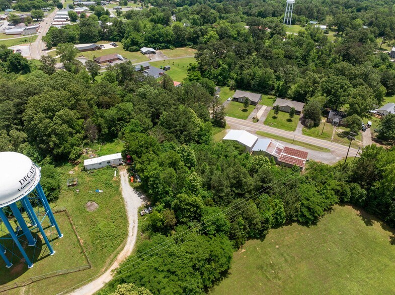 More Photos Of 364 W Main St, Decaturville Flex For Sale