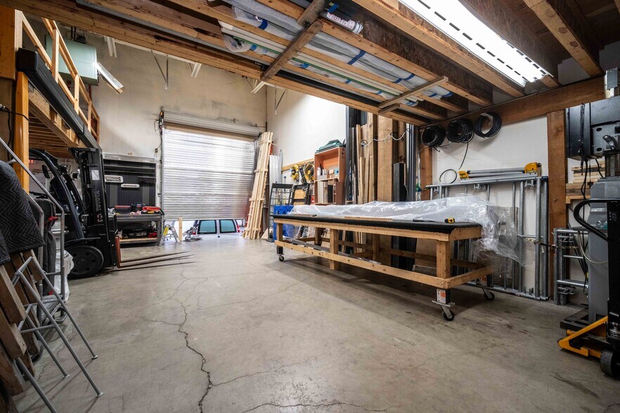 More Photos Of 9267-9295 Shaughnessy St, Vancouver Warehouse For Sale