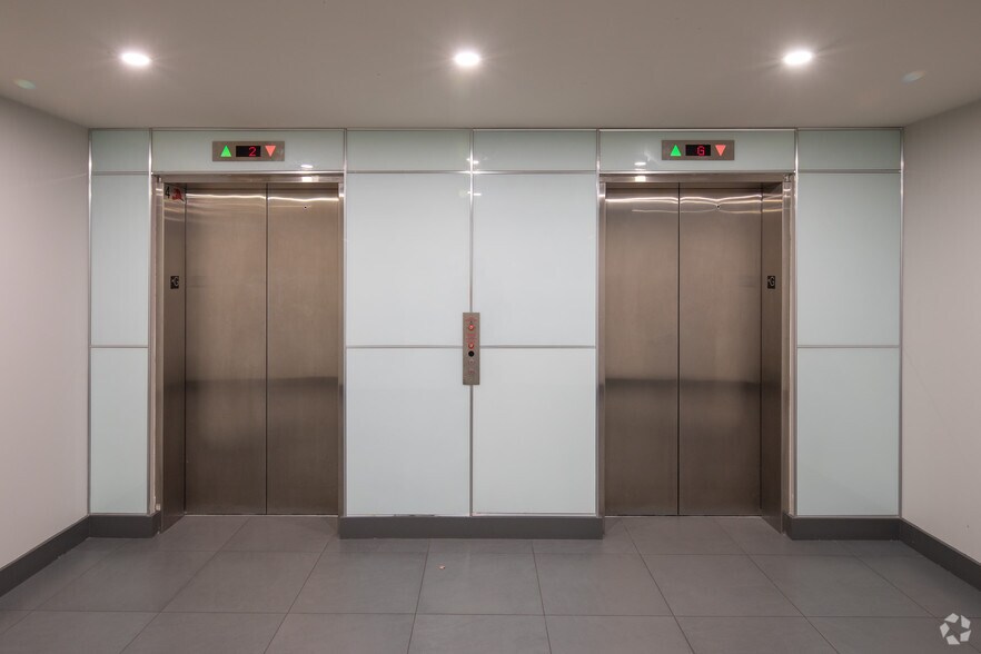 More Photos Of 2950 Glen Dr, Coquitlam Office For Lease