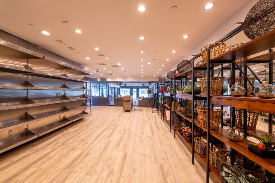 More Photos Of 8925 W Olympic Blvd, Beverly Hills Storefront Retail Office For Sale