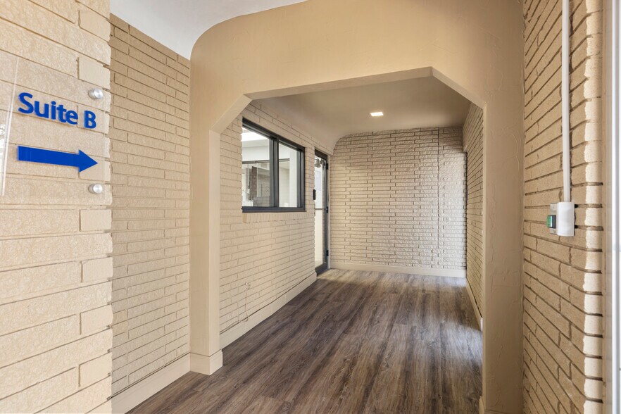 More Photos Of 2003 W Wall St, Midland Office For Lease