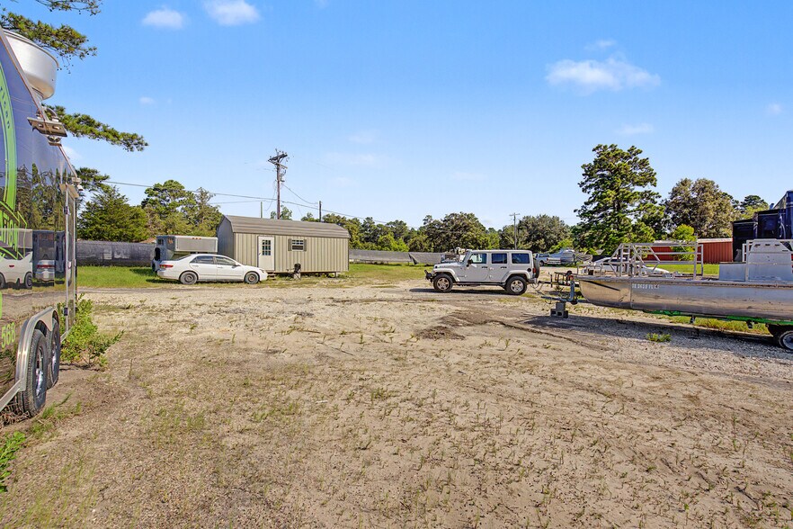 More Photos Of 776 Yaupon Cove Dr, Onalaska Specialty For Sale