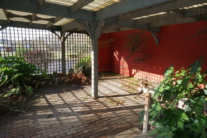 More Photos Of 3001 SW Highway 101, Lincoln City Warehouse For Lease