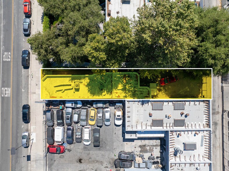 More Photos Of 14540 Sylvan St, Van Nuys Office For Sale