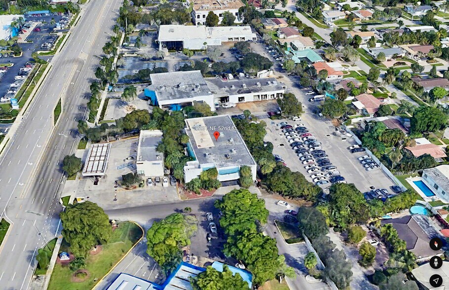 More Photos Of 2201 NE 52nd St, Lighthouse Point Medical For Sale