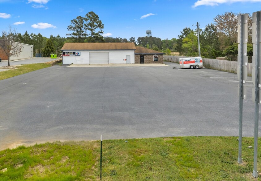 More Photos Of 494 GA Highway 247 S, Bonaire Freestanding For Lease
