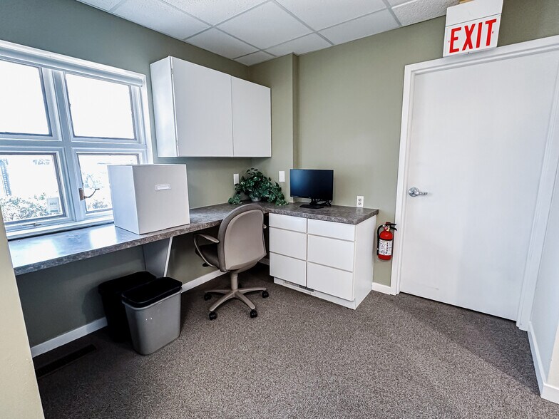 More Photos Of 4649 N Breton Ct SE, Grand Rapids Medical For Sale