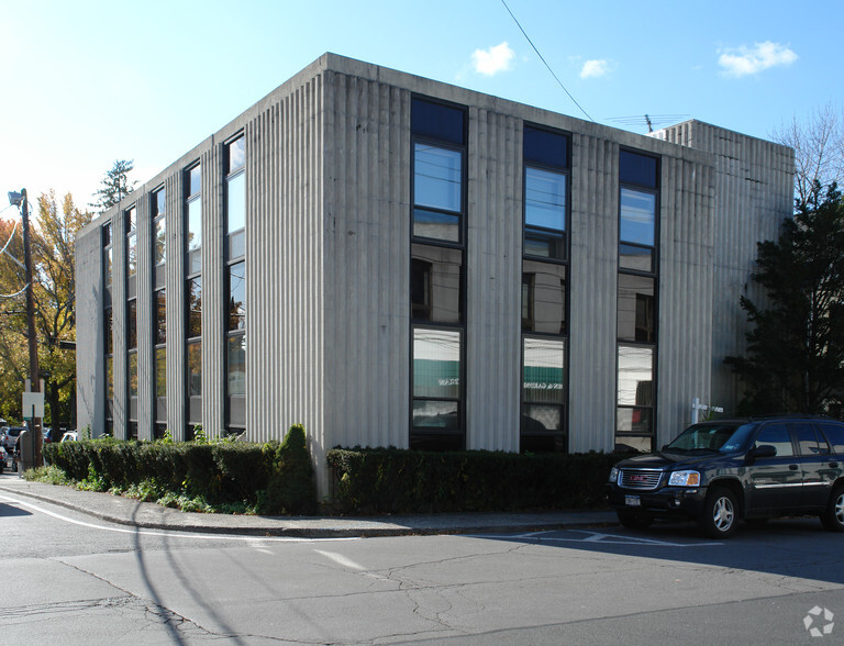 Primary Photo Of 11 Elm Pl, Rye Office For Lease