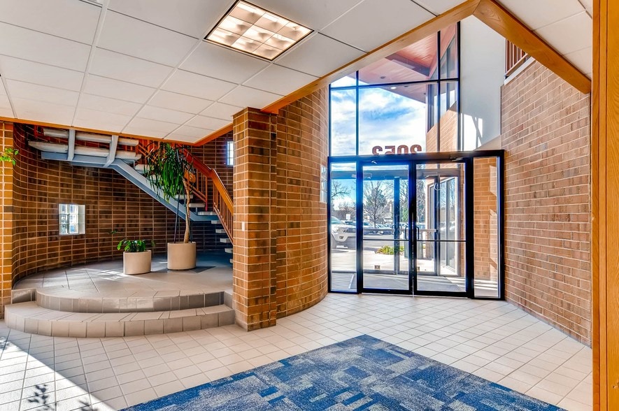 More Photos Of 2953 S Peoria St, Aurora Medical For Lease