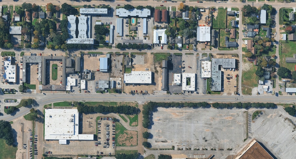 More Photos Of 1100 Pasadena Blvd, Pasadena Unknown For Lease