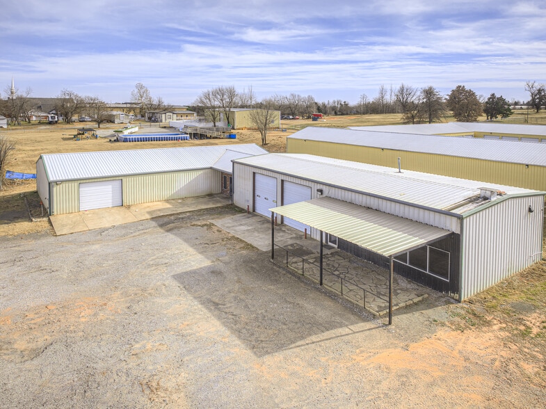 More Photos Of 2900 E Waterloo Rd, Edmond Self Storage For Lease