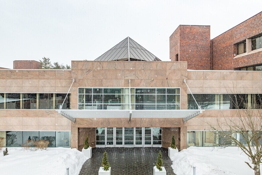 More Photos Of 3 Allied Dr, Dedham Coworking Space