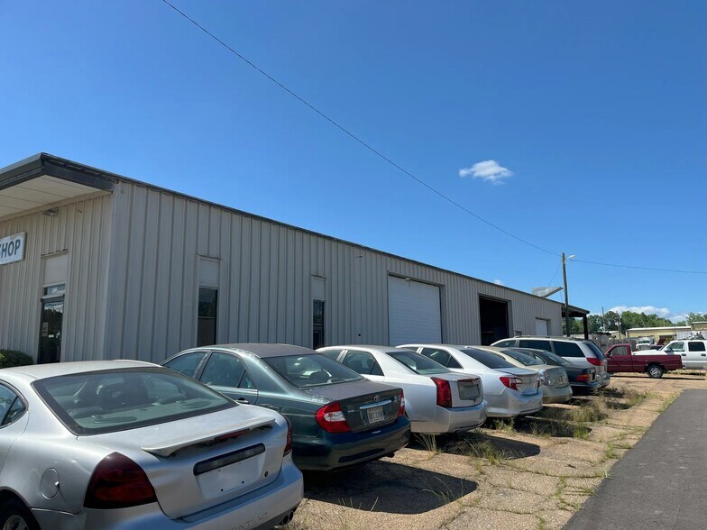 More Photos Of 5022 Highway 80 E, Pearl Auto Repair For Lease