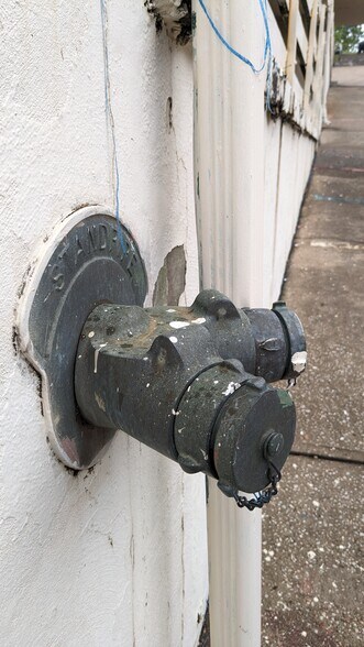 More Photos Of 1900 W 76 Country Blvd, Branson Hotel For Sale