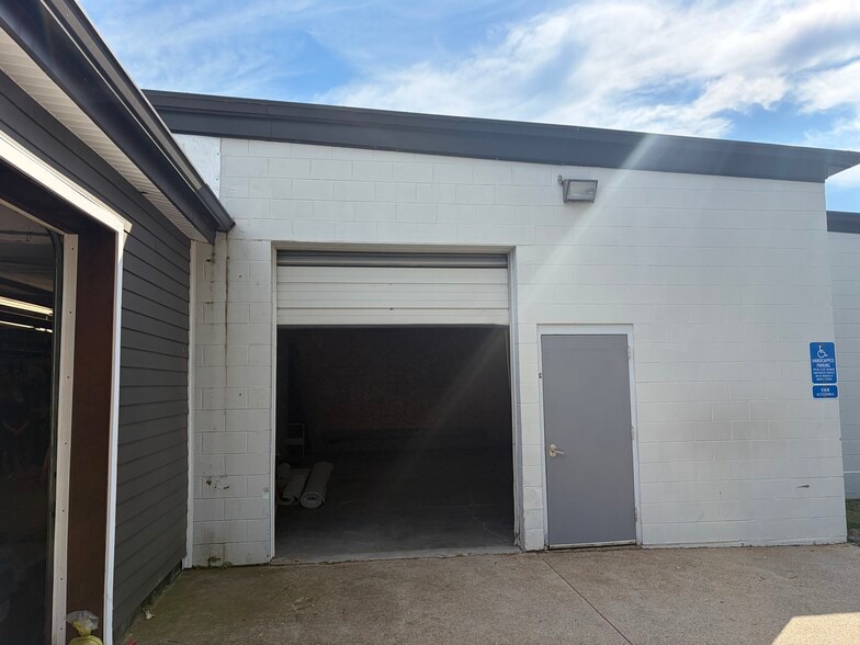 More Photos Of 184 Orne St, North Attleboro Warehouse For Sale