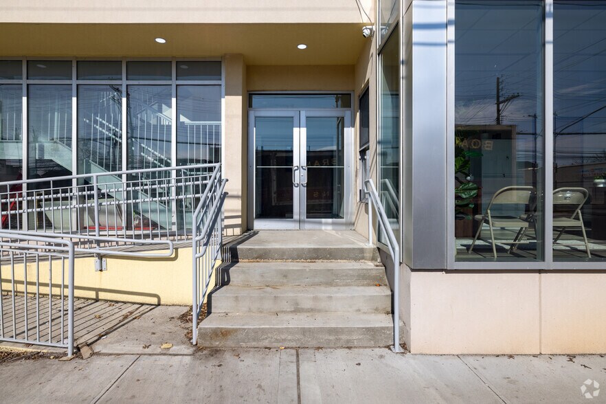 More Photos Of 17-19 Hylan Blvd, Staten Island Schools For Sale