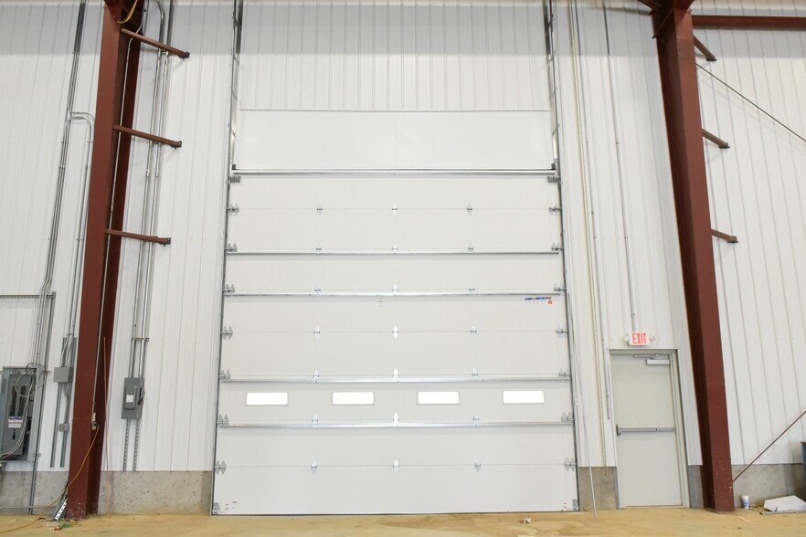 More Photos Of 265 Commerce Dr, South Point Industrial For Lease