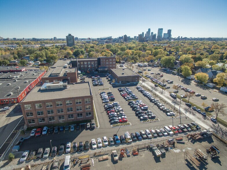 More Photos Of 807 Broadway St NE, Minneapolis Loft Creative Space For Lease