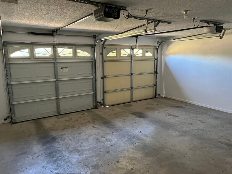 More Photos Of 16001 Awalt Dr, Austin Office For Sale