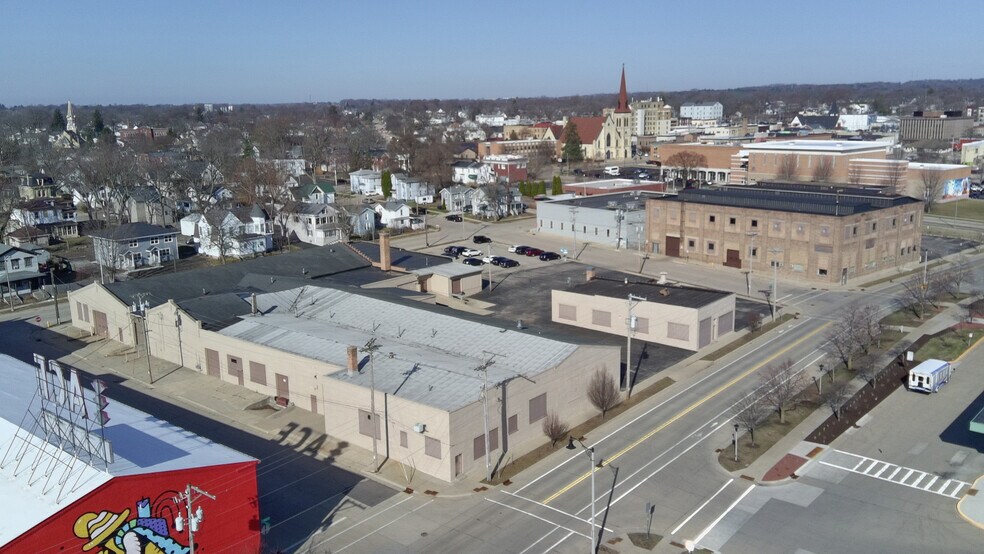 More Photos Of 161 S Franklin St, Janesville Industrial For Lease