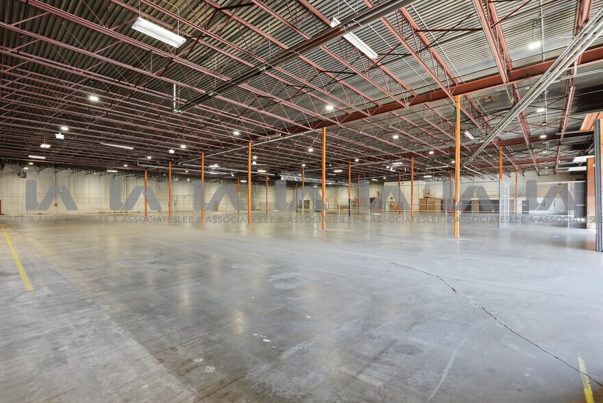 More Photos Of 18788 96th Ave, Surrey Warehouse For Lease