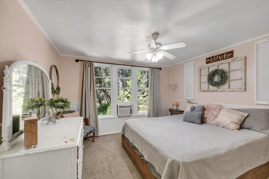 More Photos Of 22732 Middle Camp rd, Sonora Hotel For Sale