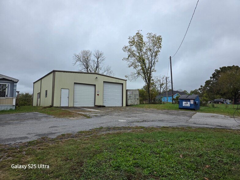 More Photos Of 3300 A Blue Hill Rd, Rogers Industrial For Sale