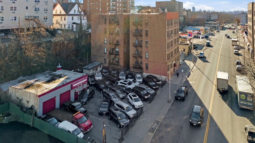 More Photos Of 558 S Broadway, Yonkers Manufacturing For Lease