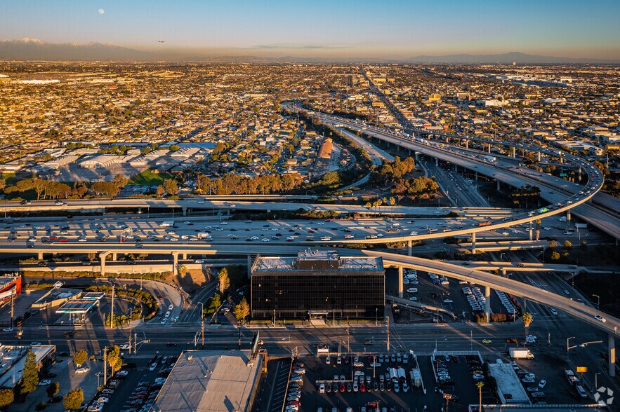 More Photos Of 11222 S La Cienega Blvd, Inglewood Office For Lease