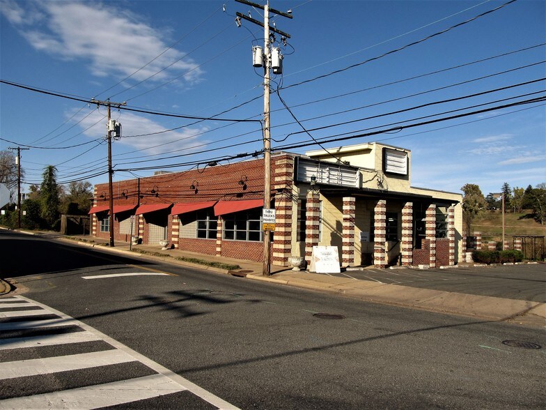 More Photos Of 1101 Sophia St, Fredericksburg Restaurant For Lease
