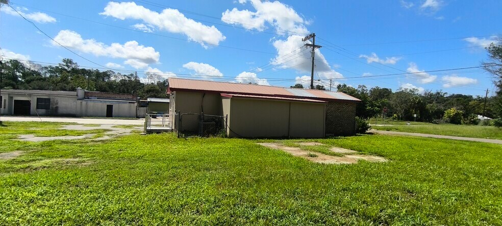 More Photos Of 14610 Kennard St, Waldo Freestanding For Sale