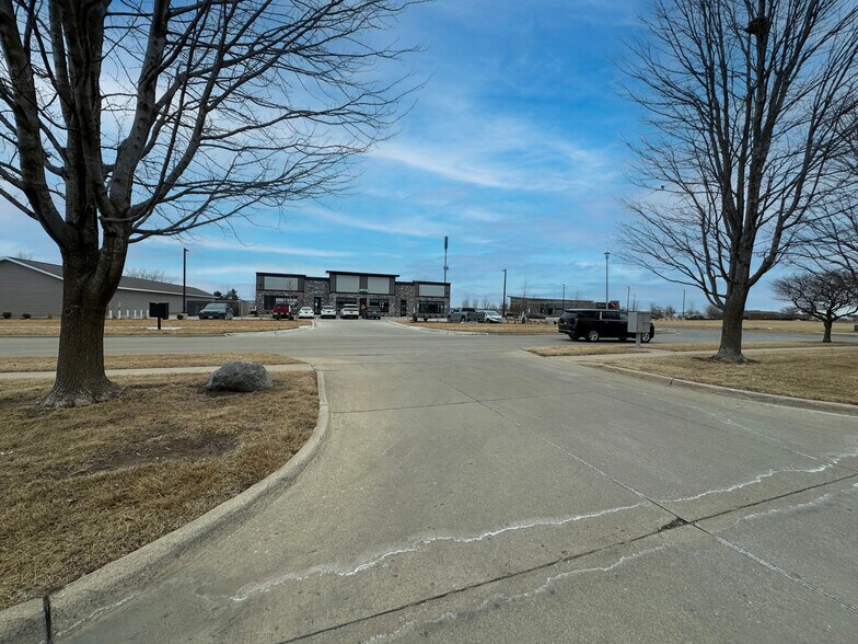 More Photos Of 580 Madison Ave, North Liberty Office For Sale