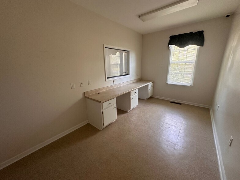 More Photos Of 416 E 3rd Ave, Cordele Medical For Sale