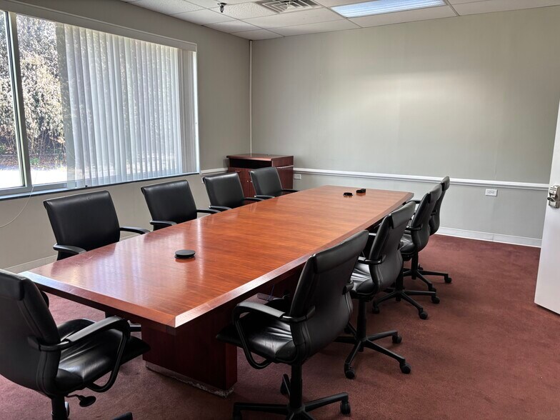 More Photos Of 1000 Robins Rd, Lynchburg Manufacturing For Lease