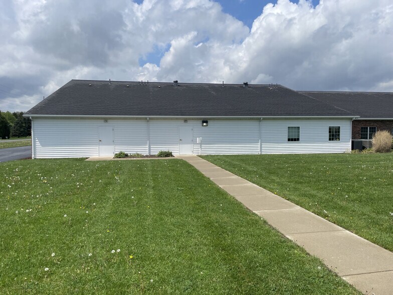 More Photos Of 1069 Klotz Rd, Bowling Green Medical For Lease