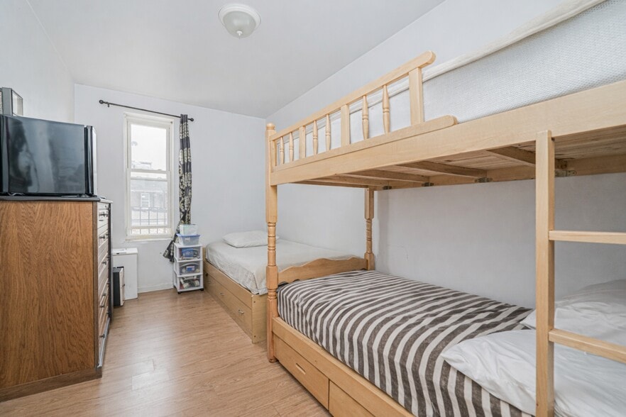 More Photos Of 174 Avenue O, Brooklyn Storefront Retail Residential For Sale