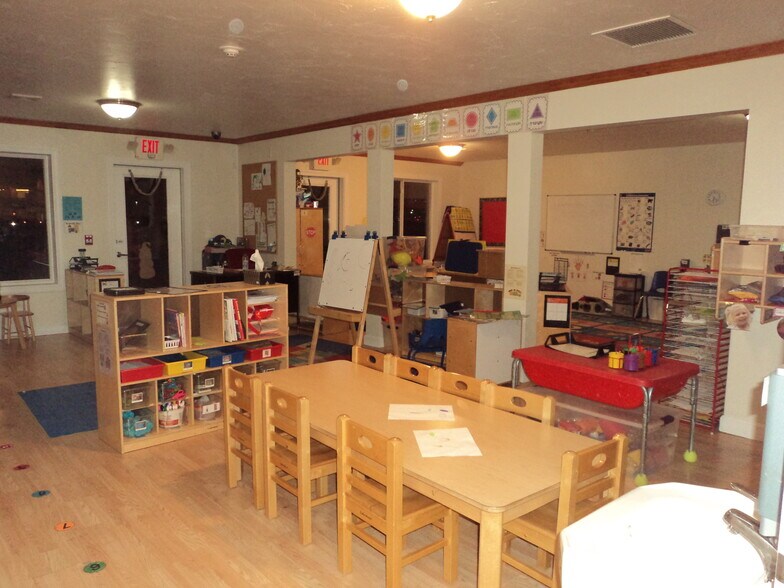 More Photos Of 2563 Development Dr, Green Bay Office For Lease