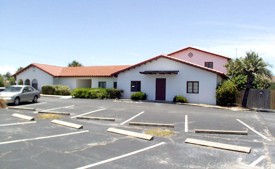 Primary Photo Of 465 Minutemen Cswy, Cocoa Beach Medical For Sale