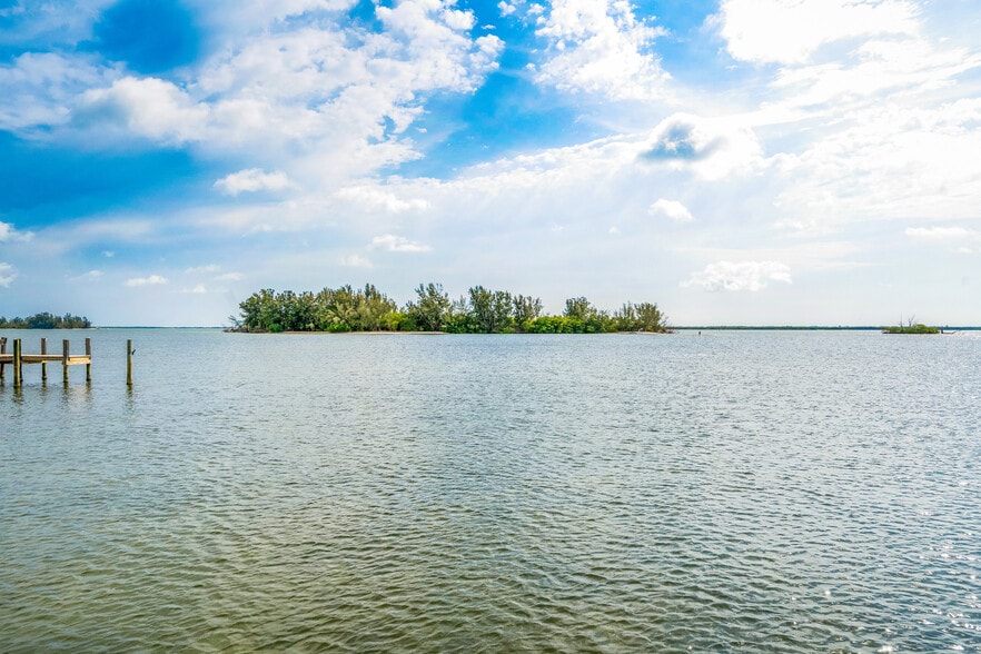 More Photos Of 11450 S Indian River Dr, Sebastian Hotel For Sale