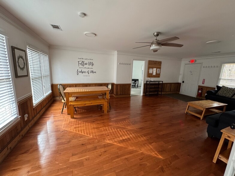 More Photos Of 3430 Land Rd, Alpharetta Religious Facility For Sale