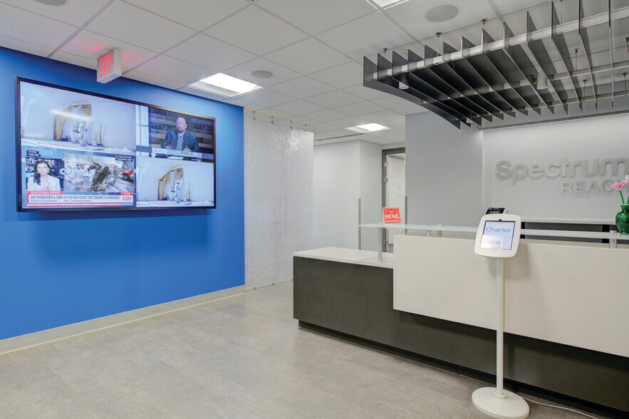 More Photos Of 1610 Des Peres Rd, Des Peres Unknown For Lease