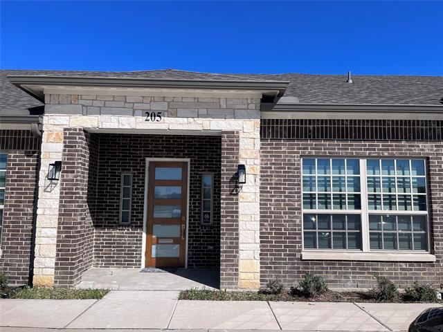More Photos Of 2681 MacArthur Blvd, Lewisville Medical For Sale
