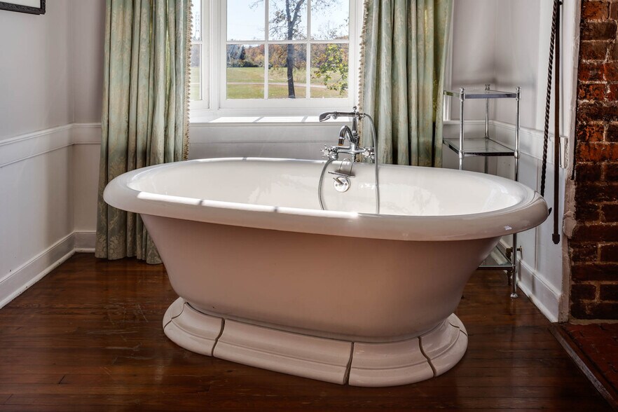 More Photos Of 4301 Longdale Furnace Rd, Clifton Forge Lodge Meeting Hall For Sale