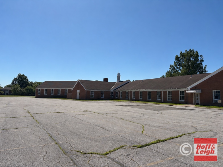 Primary Photo Of 13812 Bellaire Rd, Cleveland Religious Facility For Sale