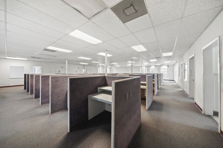 More Photos Of 0 Highway 105, Conroe Office Residential For Sale