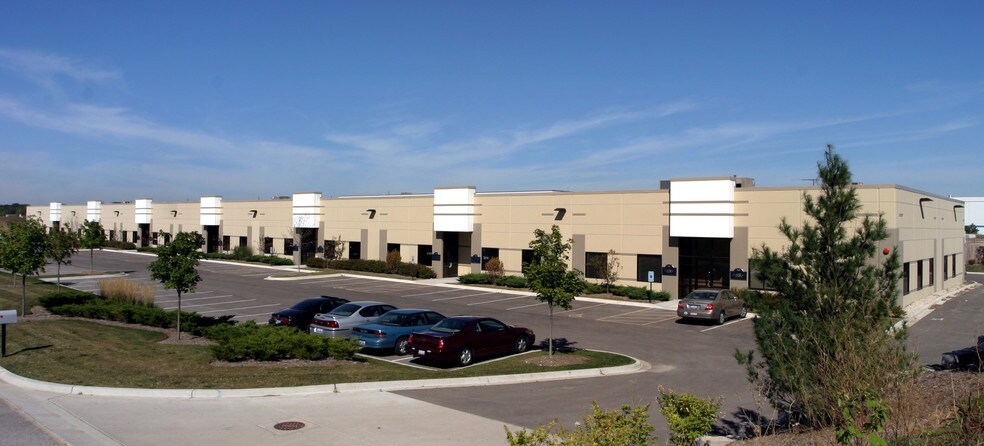 More Photos Of 2402-2430 Millennium Dr, Elgin Warehouse For Lease