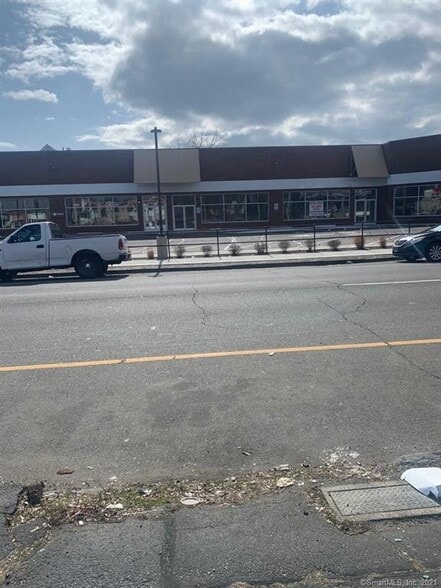 More Photos Of 937 State St, Bridgeport Storefront For Lease