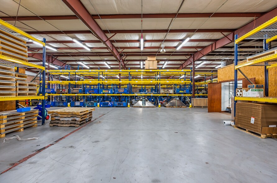 More Photos Of 1242 13th St SW, Hickory Manufacturing For Sale