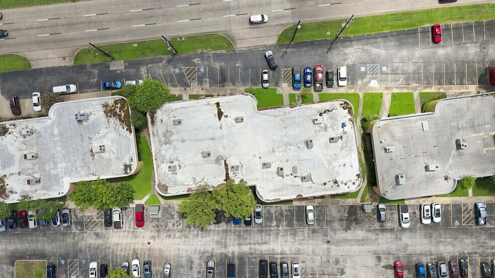More Photos Of 25319 Interstate 45, Spring Medical For Lease