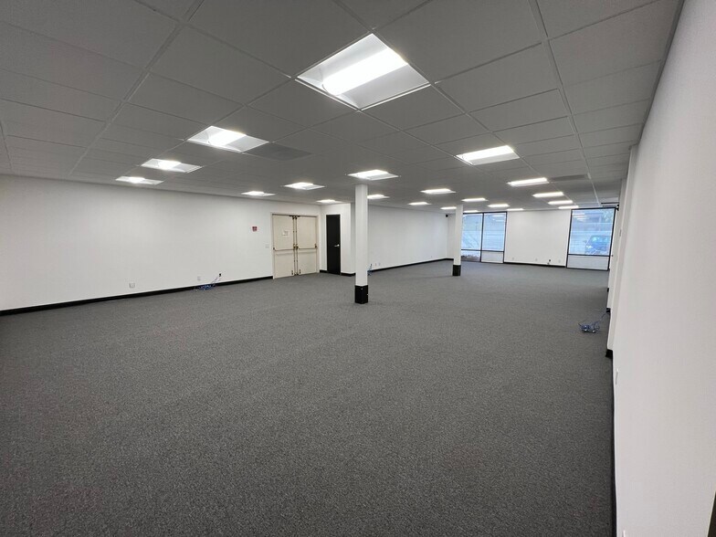 More Photos Of 1314 W 5th St, Santa Ana Office For Lease